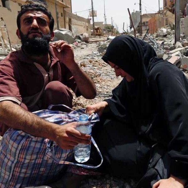 Military action against the Islamic State group?/ Protestant church once a year