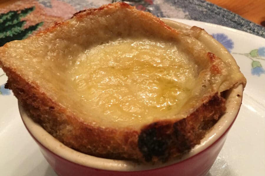 Ooh la la! Let’s have French onion soup for dinner