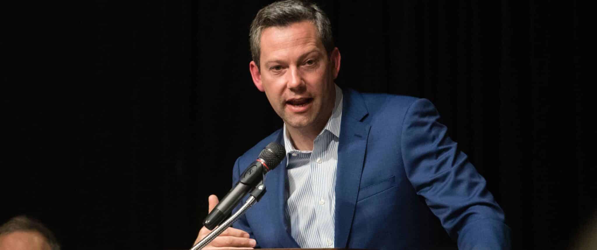 UMBC men’s basketball coach reflects on faith at Catholic League Hall of Fame Banquet