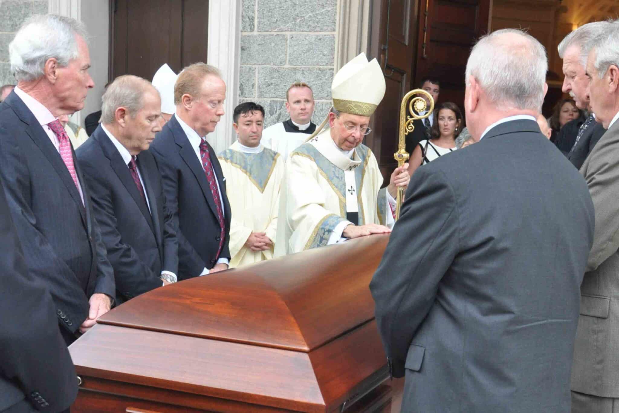 ‘Art in Heaven:’ Archdiocese bids farewell to Monsignor Valenzano