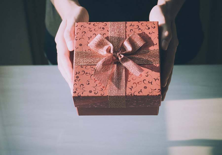 Giving a priceless gift … sister to sister