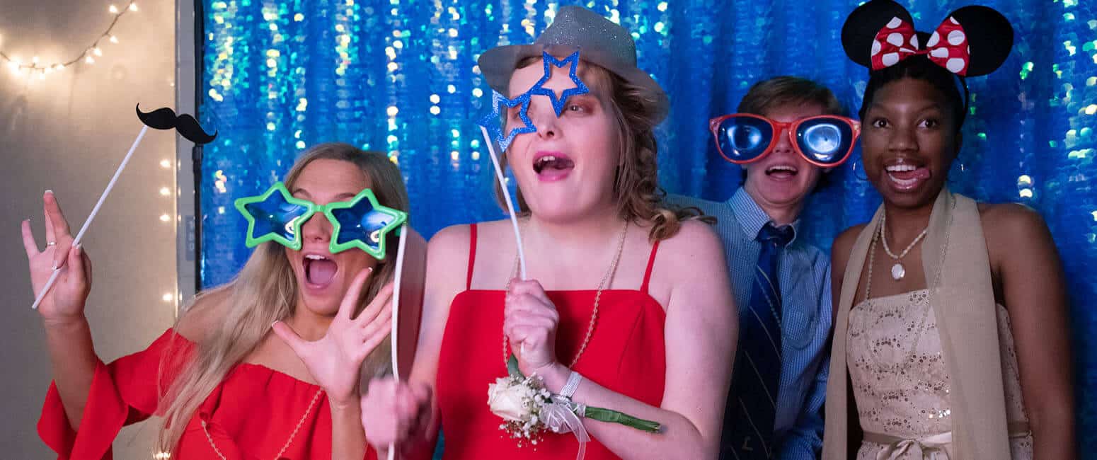 Guests ‘shine’ at Ellicott City special needs prom