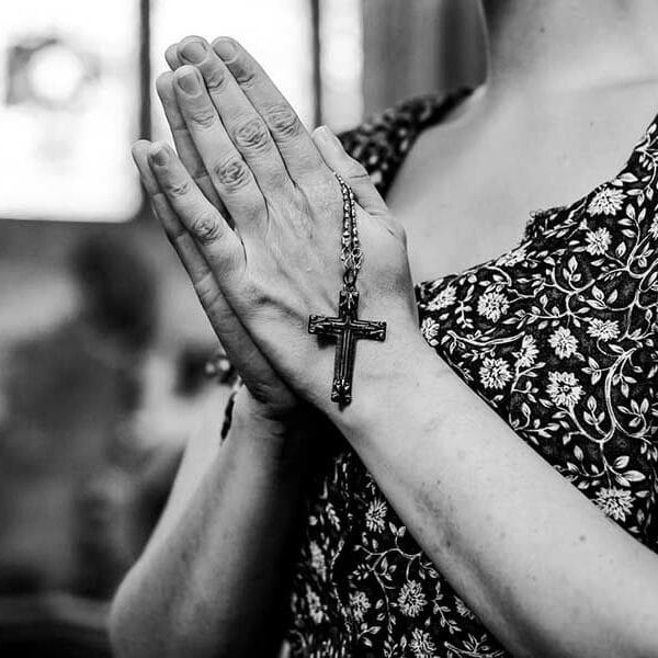 Funeral Mass on Sunday?/ Say rosary during Mass?
