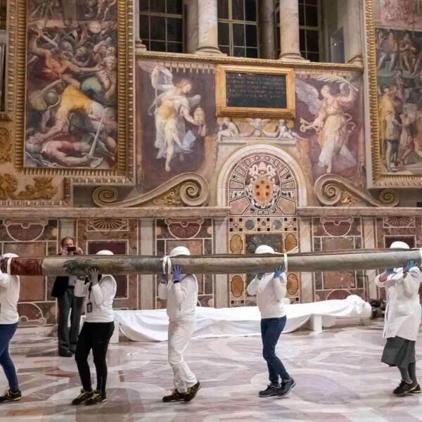Raphael’s tapestries briefly return to Sistine Chapel