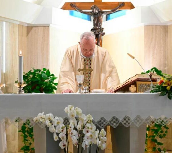 Pope prays for poor families and for the conversion of loan sharks