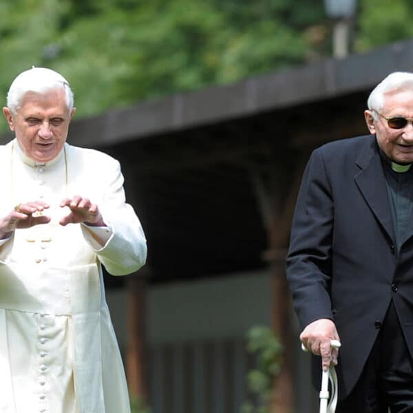 Monsignor Ratzinger, retired pope’s brother, dies at 96