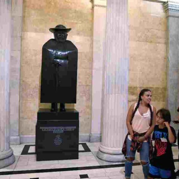 St. Damien’s relatives speak up against criticism of saint’s statue in U.S. Capitol