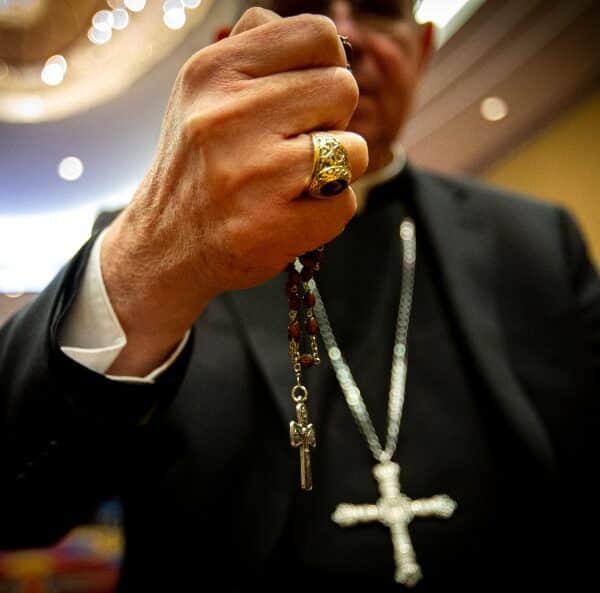 Bishops say ‘Rosary for America’ Oct. 7 imperative for a country in crisis