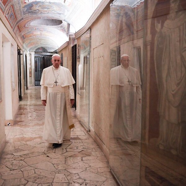 Hope is gift to seek from God, pope says on All Souls’ feast