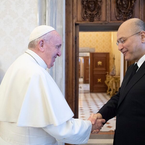 El papa planea visitar Irak en marzo