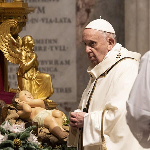 Pope at Christmas: Jesus’ birth brings hope in troubling times
