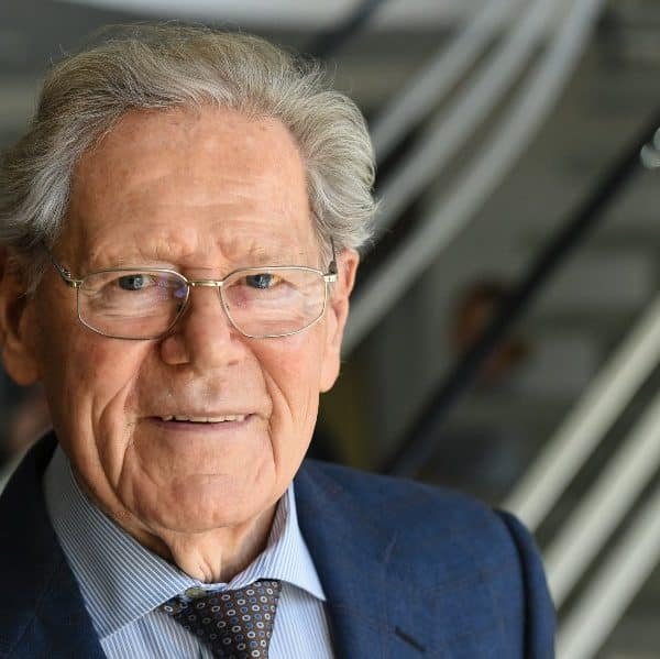 Swiss-born Father Hans Küng, theologian, dies at 93