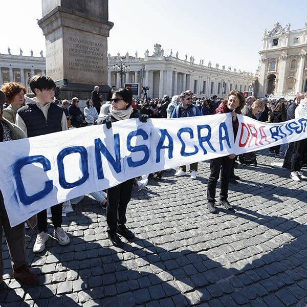 Papa consagrará Ucrania y Rusia a María