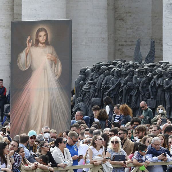 RADIO INTERVIEW: Jesus is Trustworthy: Stories of Faith and Divine Mercy