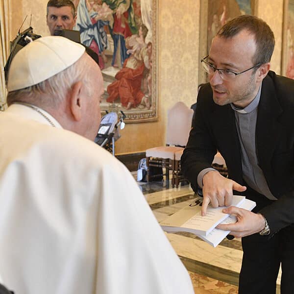 Theologians must find new ways to express, share the faith, pope says