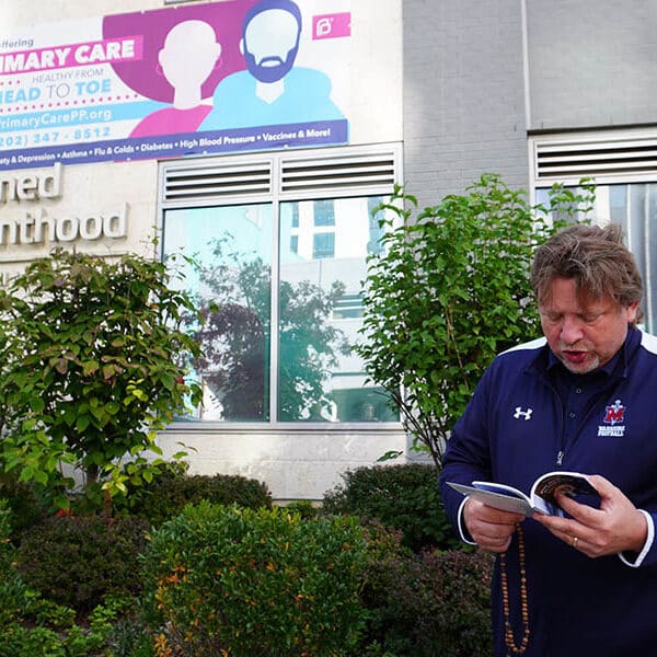 Marian Blue Wave group prays rosary outside Planned Parenthood in D.C.