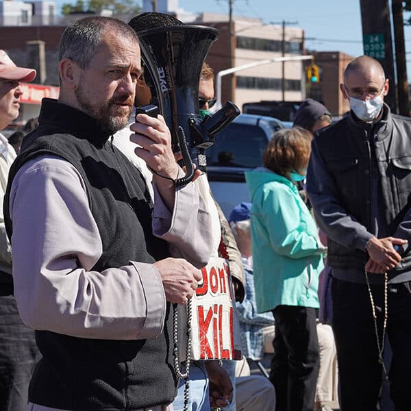Friar charged with blocking access to Long Island Planned Parenthood clinic