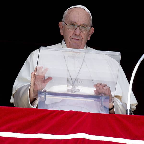 Pope tells Putin: Stop the war