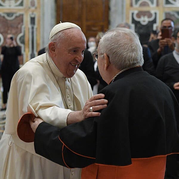 Despair over declining numbers shows lack of faith, pope tells religious