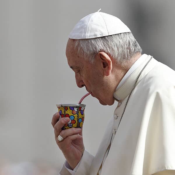 El Papa que vino de los ‘confines del mundo’ trae un nuevo estilo a Roma