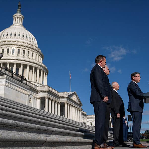 Republicans secure majority of U.S. House seats and expected to control U.S. Senate