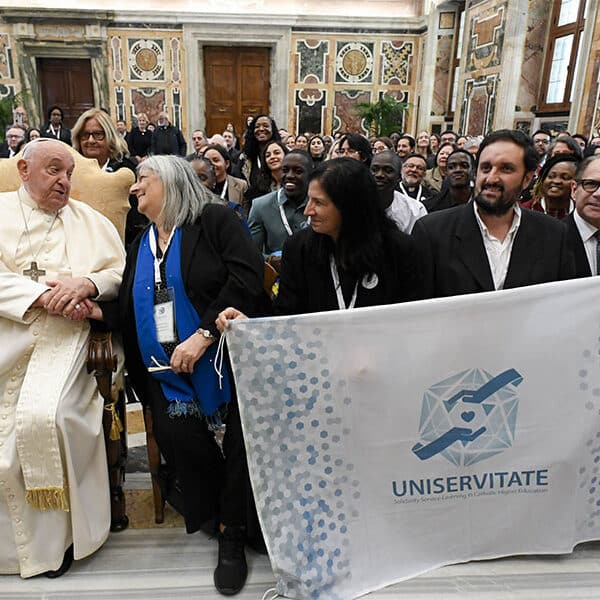 Pope: Catholic education must be committed to service