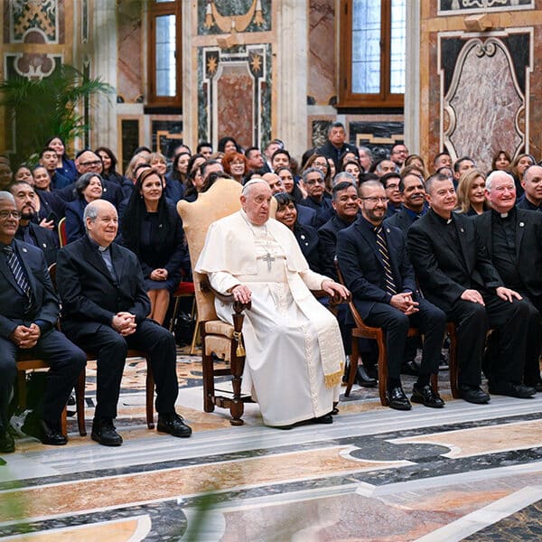 Church needs media evangelizers, pope tells U.S.-based TV network