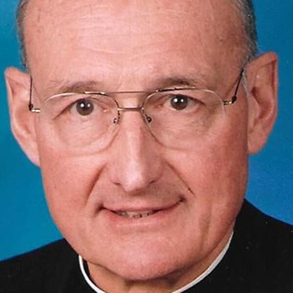 Jesuit Father Robert Braunreuther, who ministered to homeless in Baltimore, dies at 90