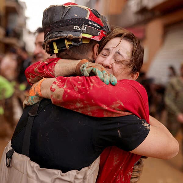 8 ways to live a merciful life