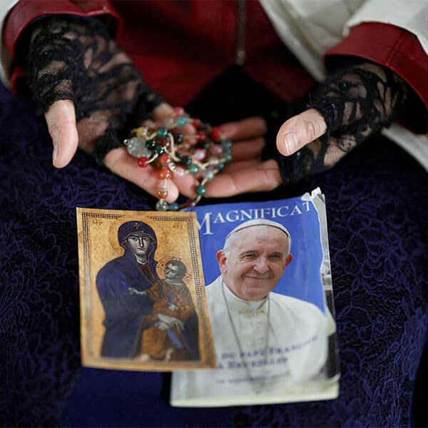 Pope continues to be in ‘critical,’ but ‘stable’ condition