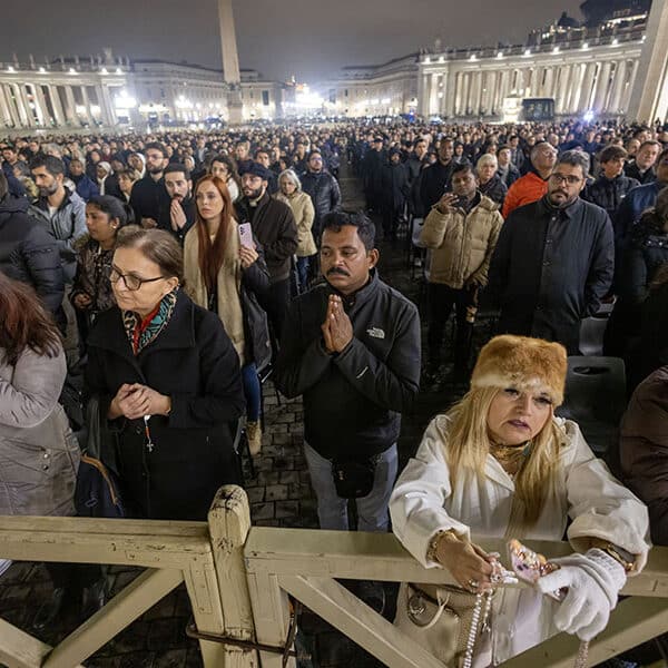 Faithful unite in St. Peter’s Square praying for pope’s health