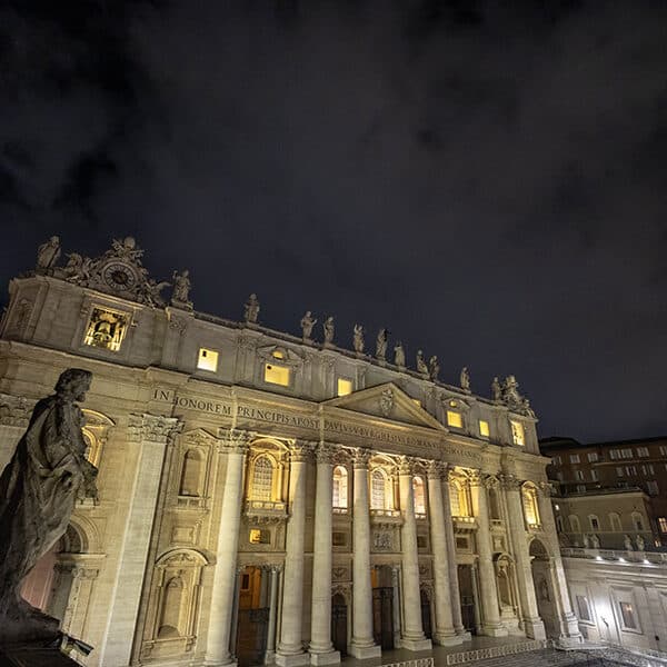 Promise of eternal life with God is foundation of hope, preacher says