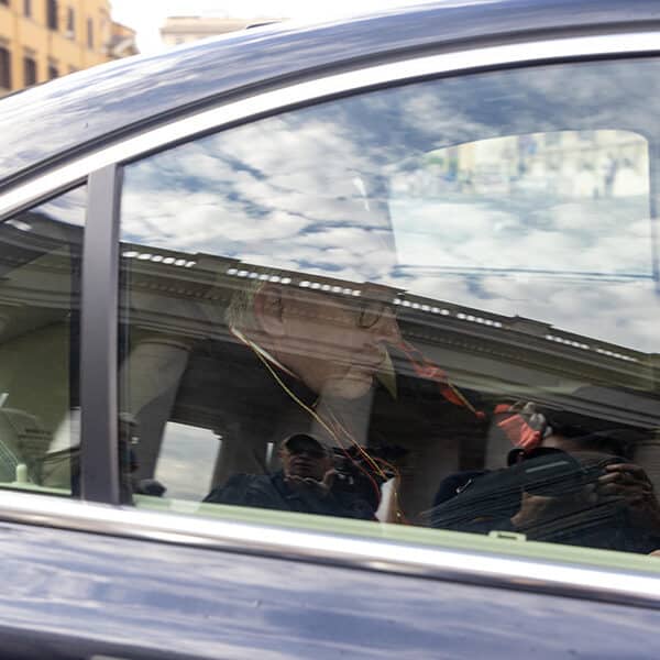 Vatican drivers, staff to swear oath of secrecy ahead of conclave