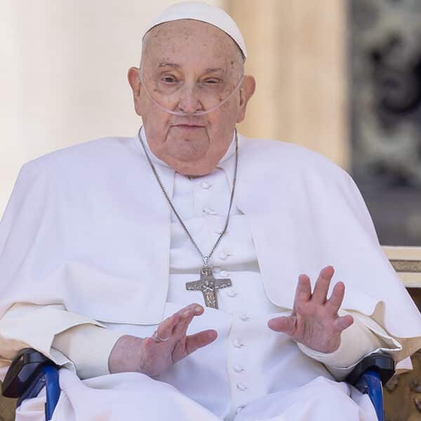 Pope sends papal almoner to deliver ambulances funded by US Catholics