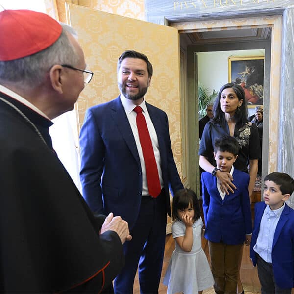 Religious freedom, migration on agenda as Vance meets Cardinal Parolin