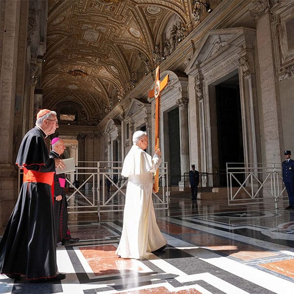 Serve the Holy See by striving for holiness, pope tells officials, staff