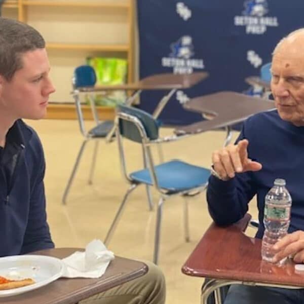 School club gives students chance to benefit veterans, fosters Gospel value of serving others