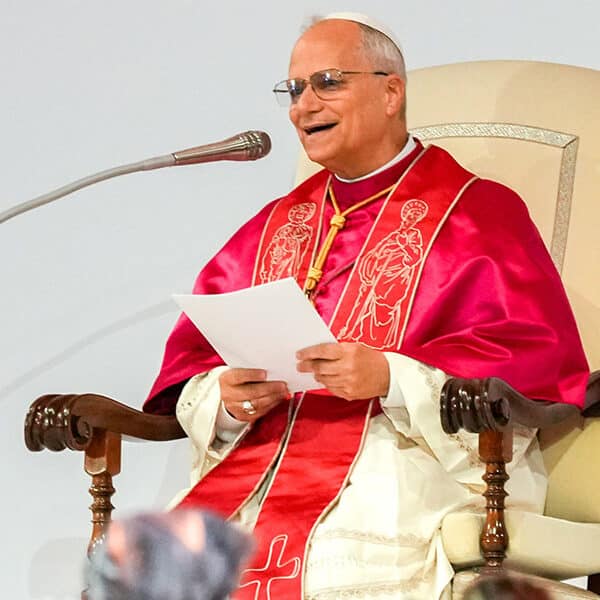 Pope calls for nuclear disarmament, real commitment to peace