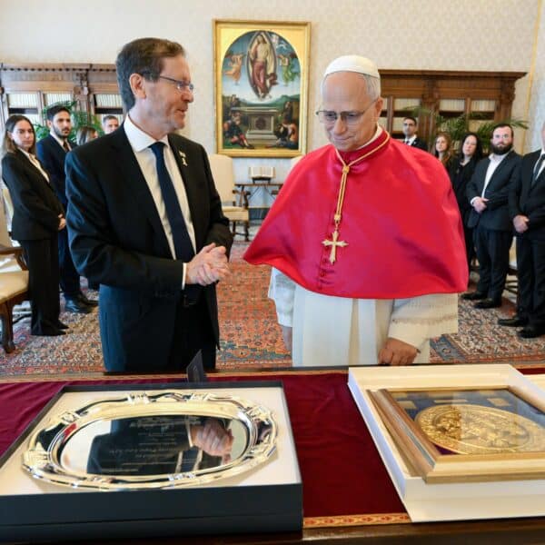 Pope meets Israeli president, discusses ‘tragic’ situation in Gaza