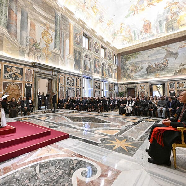 Pope calls for ‘covenant of humanity,’ promoting care, aid, trust