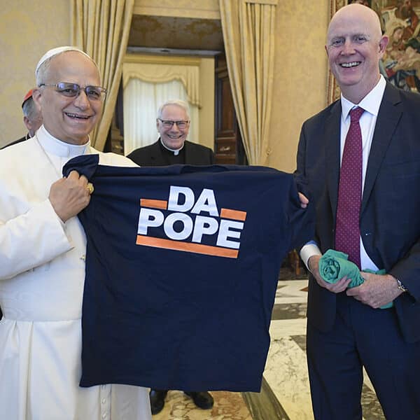 Pope meets pilgrimage of Chicago labor union leaders