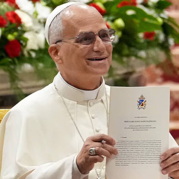 Changing world calls for new commitment to Catholic schools, pope says