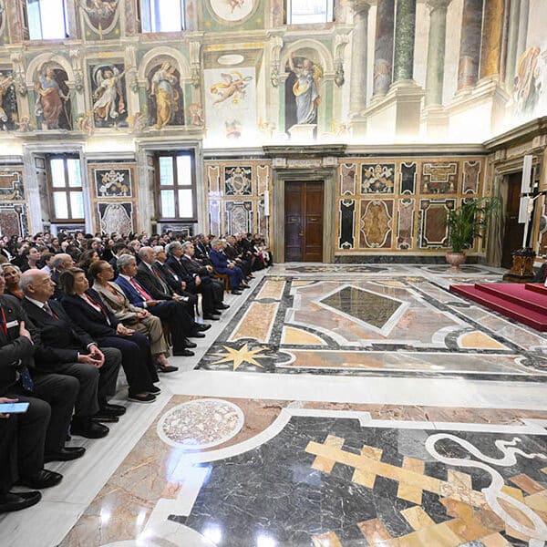 Pope recommends ‘Litany of Humility’ for church officials
