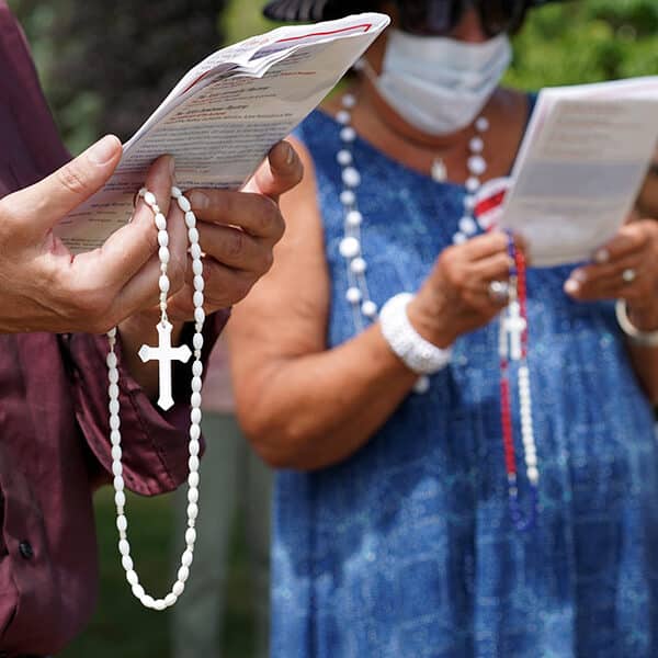 Pew: More U.S. adults see religion as important, positive to public life