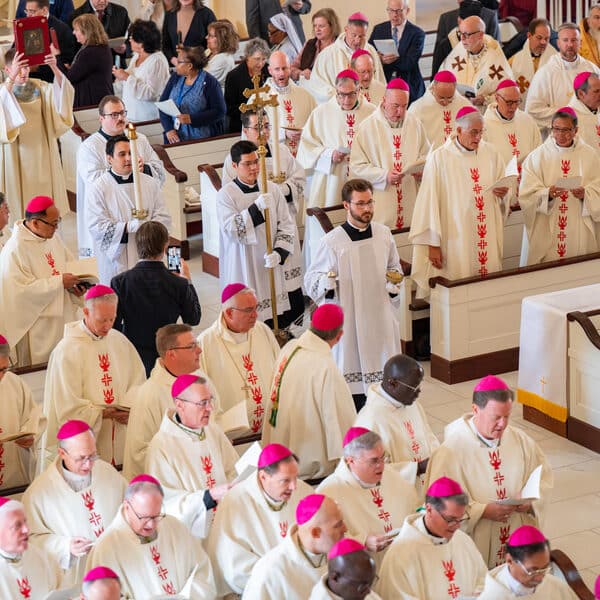 Bishops will consecrate U.S. to Sacred Heart of Jesus for 250th anniversary of its founding