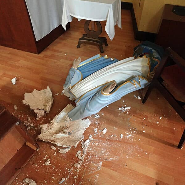 One day after desecration, California school holds reparation Mass