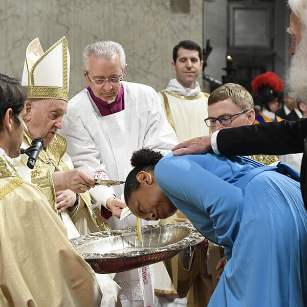 Easter boom: U.S. dioceses say rise in new Catholics may point to regional ‘revivals’