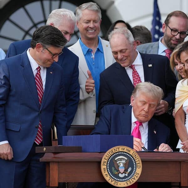 As Planned Parenthood defunding nears expiration, USCCB pro-life chair backs bill to block funds