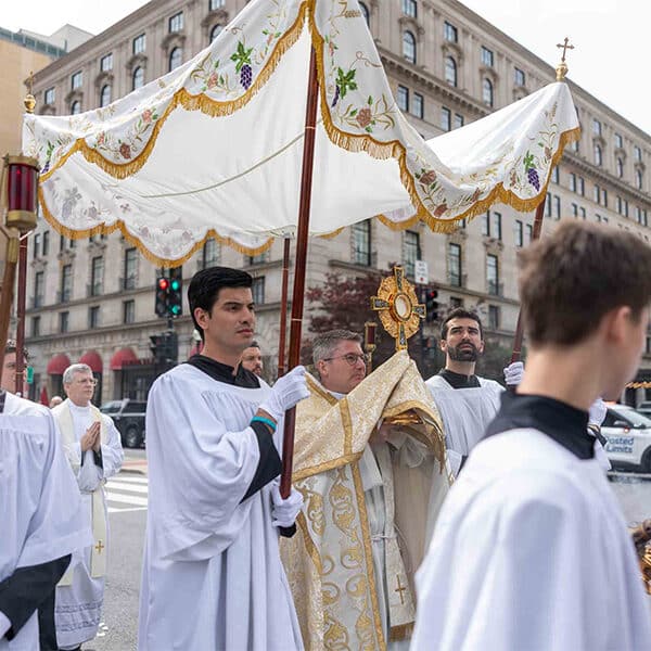 In Washington, National Eucharistic Pilgrimage includes national blessing, downtown procession