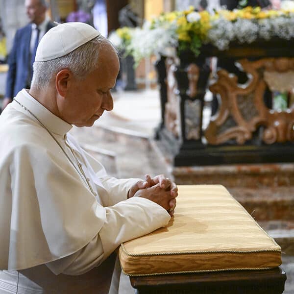 Pope Leo XIV venerates heart of Mother Cabrini, calls for more missionaries like her